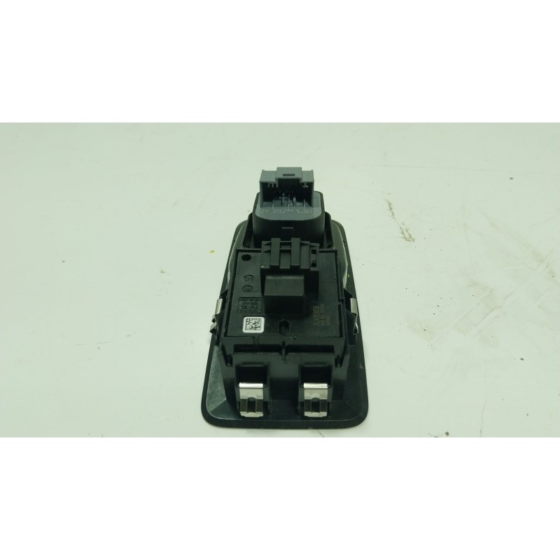 Recambio de mando elevalunas delantero izquierdo para volkswagen caddy v monospace (sbb, sbj) 2.0 tdi bmt referencia OEM IAM  7L