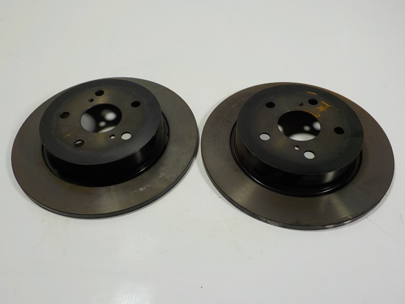 Recambio de disco freno trasero para toyota c-hr hybrid dynamic referencia OEM IAM 42431F4020  