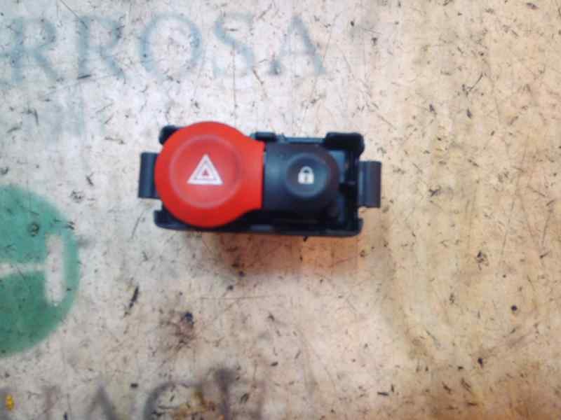 Recambio de warning para renault clio iii exception 2 referencia OEM IAM 252103766R 8200523290 
