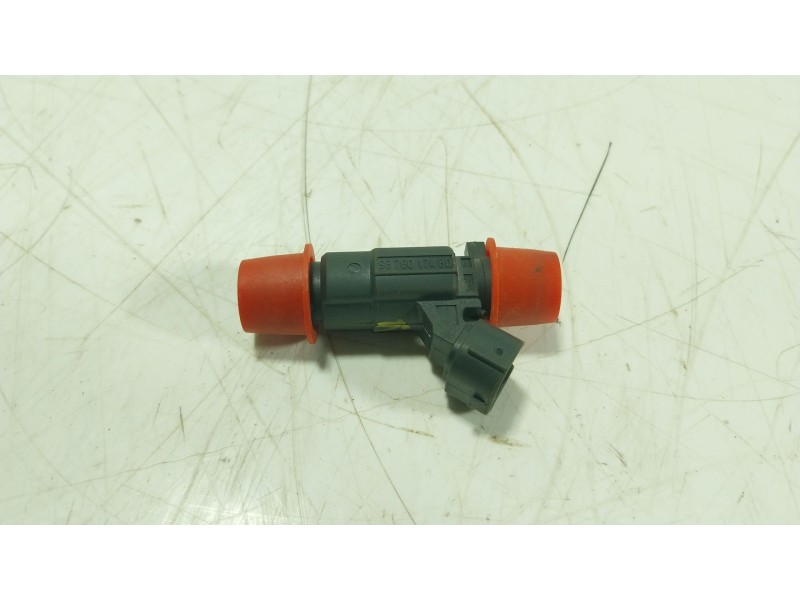 Recambio de inyector para citroën c3 iii (sx) 1.2 puretech 82 referencia OEM IAM 9676017480 9676017480 