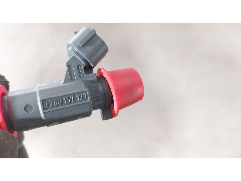 Recambio de inyector para citroën c3 iii (sx) 1.2 puretech 82 referencia OEM IAM 9676017480 9676017480 