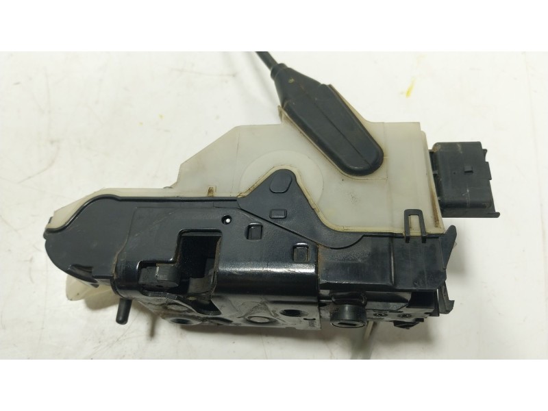 Recambio de cerradura puerta delantera izquierda para citroën ds5 1.6 hdi 110 referencia OEM IAM 9686919280  