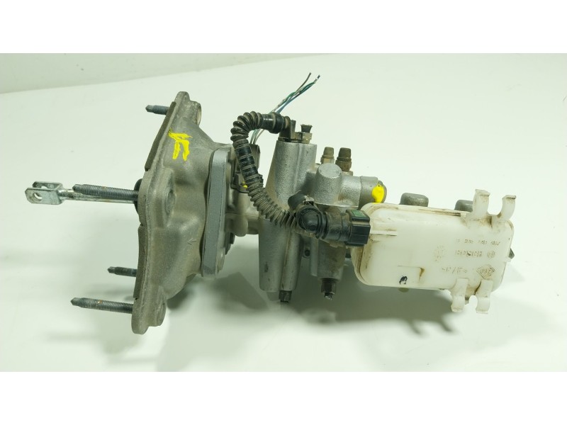 Recambio de bomba freno para renault zoe (bfm_) zoe referencia OEM IAM 460115213R  460115213R