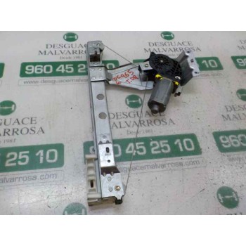 ELEVALUNAS TRASERO DERECHO 