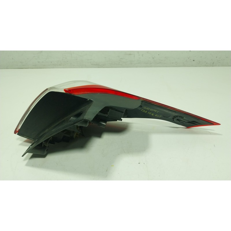 Recambio de piloto trasero izquierdo para opel crossland x / crossland (p17, p2qo) 1.2 (75) referencia OEM IAM 39137521  