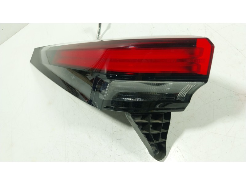 Recambio de piloto trasero izquierdo para toyota c-hr (_x1_) 1.8 hybrid (zyx10_, zyx11_) referencia OEM IAM  81560F4200 