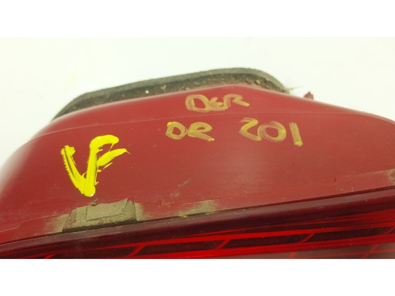 Recambio de piloto trasero derecho interior para volkswagen passat b7 (362) 2.0 tdi referencia OEM IAM  3AE945308B 