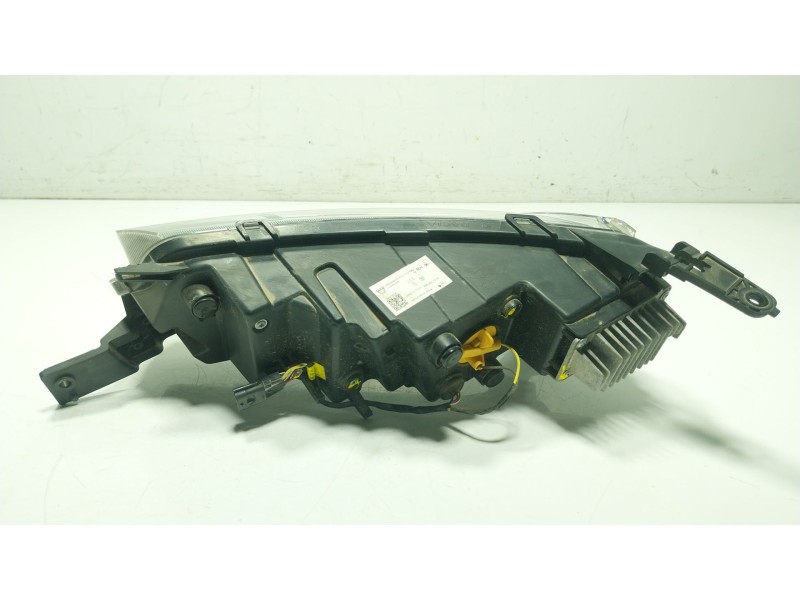 Recambio de faro derecho para dacia spring ev (b6m1) referencia OEM IAM  266008993R 
