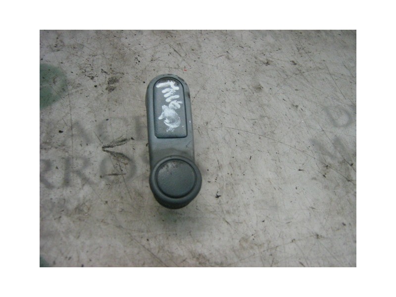 Recambio de maneta elevalunas trasera derecha para peugeot 406 berlina (s1/s2) srdt referencia OEM IAM   