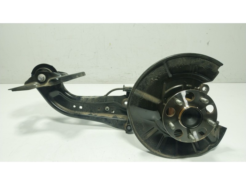 Recambio de mangueta trasera izquierda para toyota c-hr (_x1_) 1.8 hybrid (zyx10_, zyx11_) referencia OEM IAM   