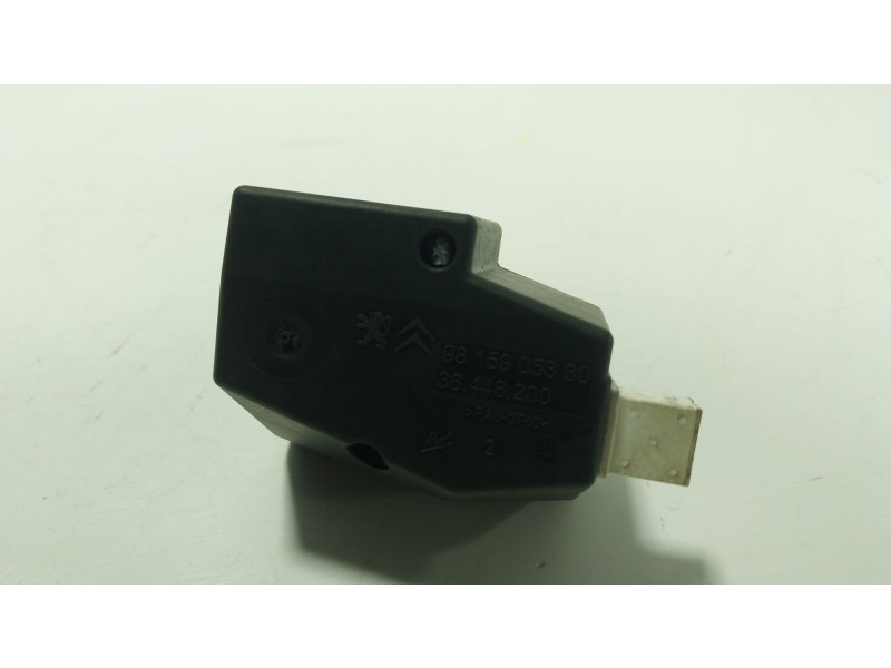 Recambio de antirrobo para opel crossland x / crossland (p17, p2qo) 1.2 (75) referencia OEM IAM 9815905380 9815905380 