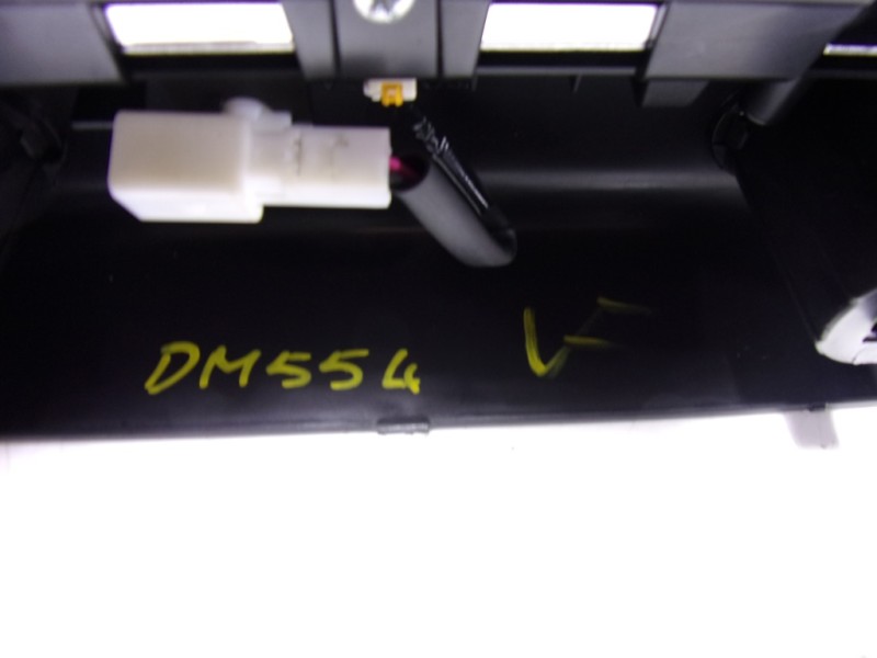 Recambio de piloto trasero central para toyota yaris 1.5 vvti hev referencia OEM IAM   