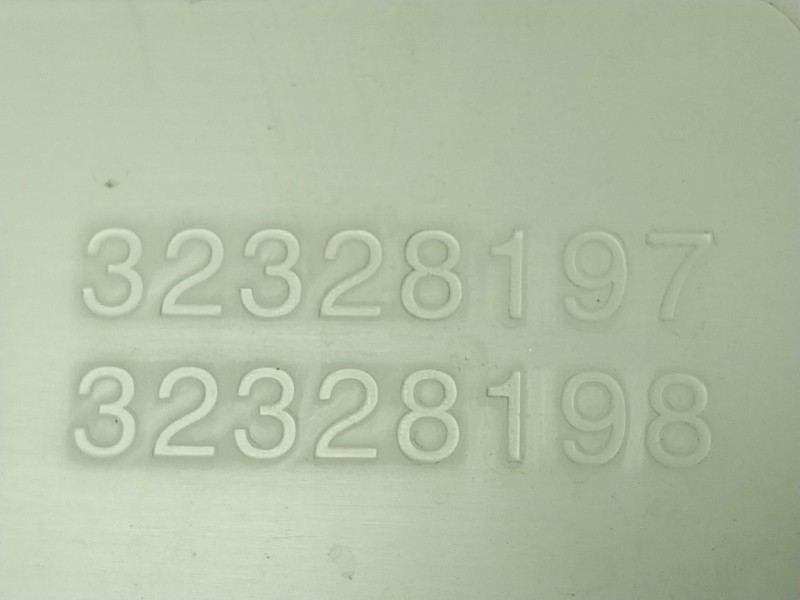 Recambio de deposito limpia para volvo xc60 ii (246) b4 mild-hybrid awd referencia OEM IAM  32328197 