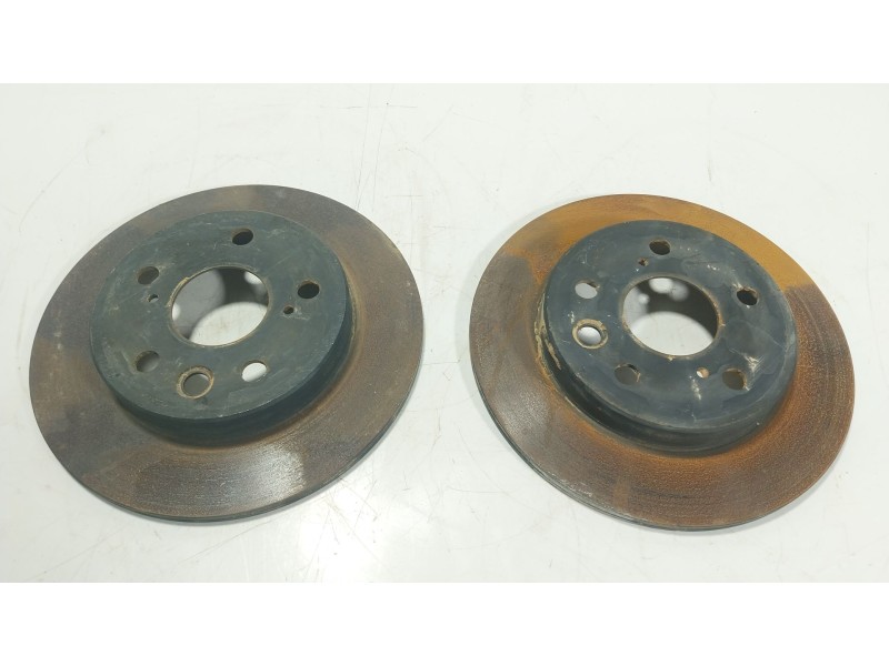 Recambio de disco freno trasero para lexus lbx 1.5 vvti hybrid (mayh10l) referencia OEM IAM 4243152200  