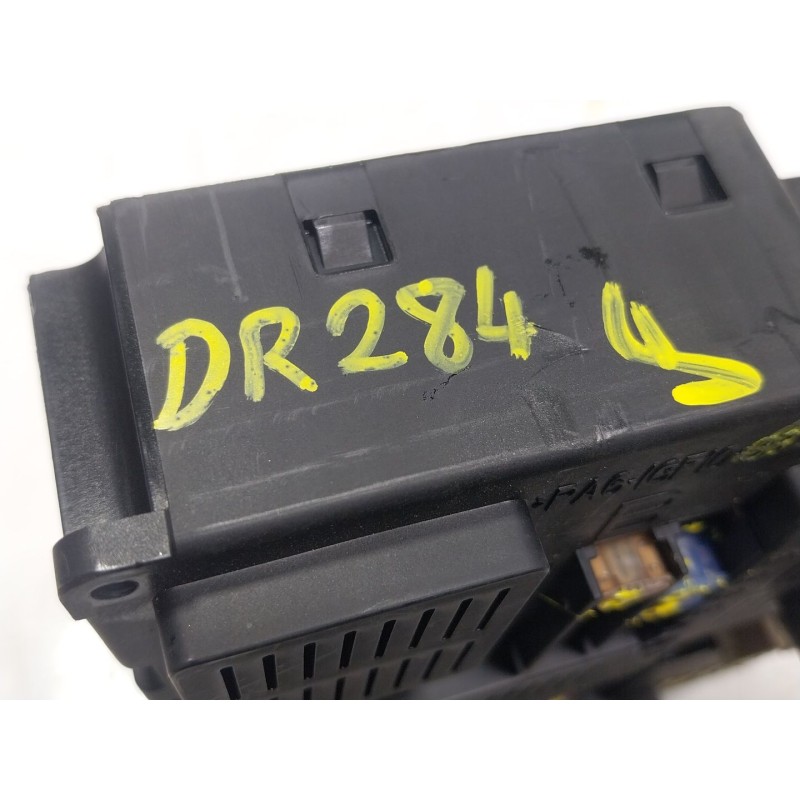 Recambio de caja reles / fusibles para volvo xc60 ii (246) b4 mild-hybrid awd referencia OEM IAM  32322427 