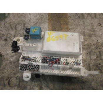 CAJA RELES / FUSIBLES 