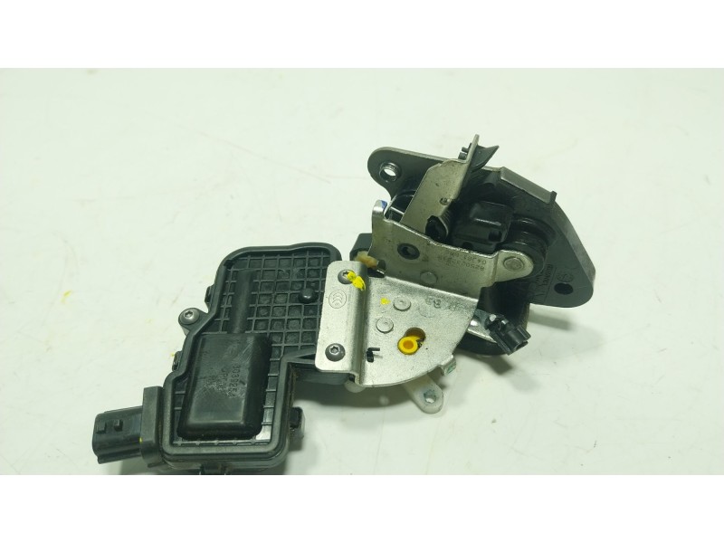 Recambio de cerradura puerta trasera derecha para dacia spring ev (b6m1) referencia OEM IAM 825023234R  