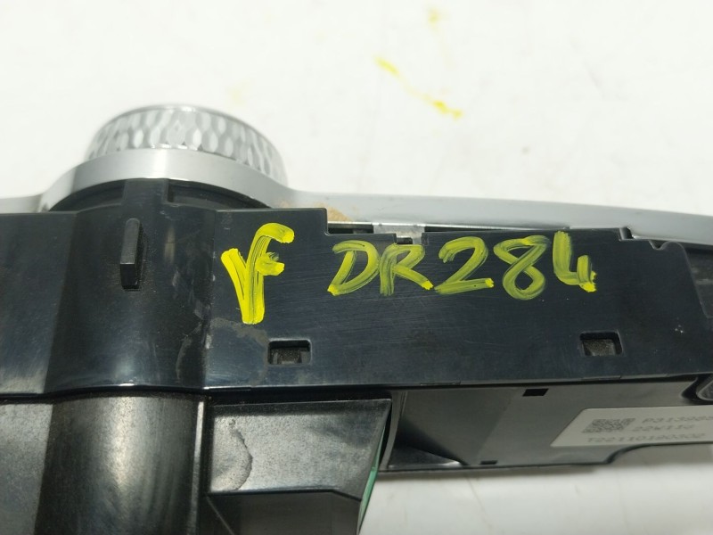 Recambio de mando multifuncion para volvo xc60 ii (246) b4 mild-hybrid awd referencia OEM IAM  P31398845 