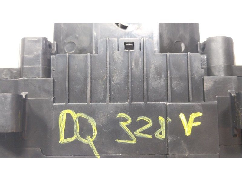 Recambio de mando calefaccion / aire acondicionado para dacia spring ev (b6m1) referencia OEM IAM WQT100D050 220210A229 