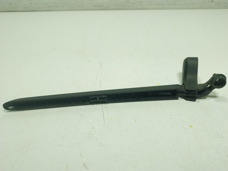 Recambio de brazo limpia trasero para volvo xc60 ii (246) b4 mild-hybrid awd referencia OEM IAM 32229641  