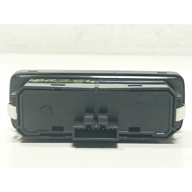 Recambio de maneta porton para volvo xc60 ii (246) b4 mild-hybrid awd referencia OEM IAM 32350330 P32350330 