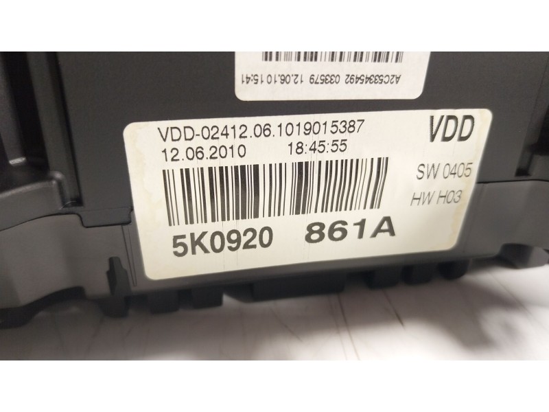 Recambio de cuadro instrumentos para volkswagen golf vi (5k1) 1.6 tdi referencia OEM IAM  5K0920861A 