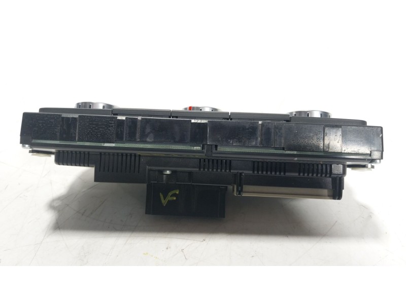 Recambio de mando climatizador para volkswagen golf vi (5k1) 1.6 tdi referencia OEM IAM  5HB00975120 