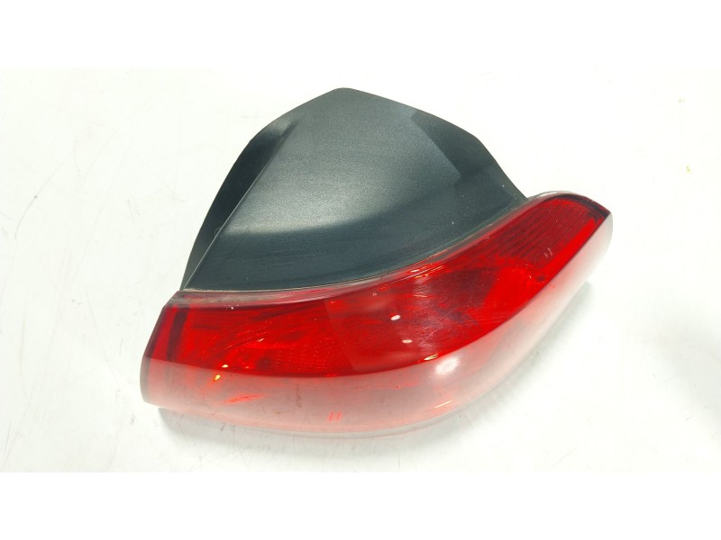 Recambio de piloto trasero derecho para volkswagen golf vi (5k1) 1.6 tdi referencia OEM IAM  5K0945096E 