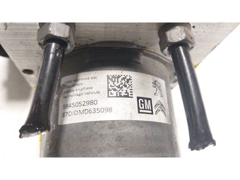 Recambio de abs para citroën c3 iii (sx) 1.2 puretech 82 referencia OEM IAM 1682883680 9845052980 