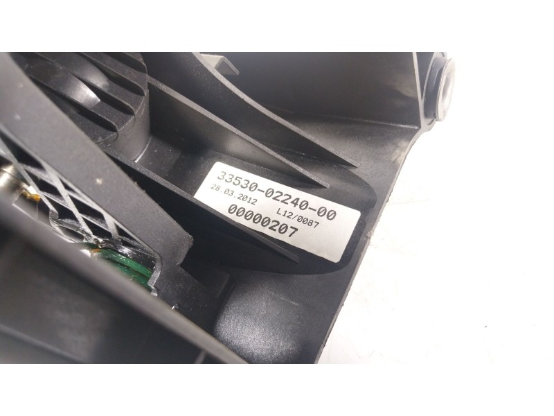 Recambio de palanca cambio para toyota auris 1.4 turbodiesel cat referencia OEM IAM 3353002240  