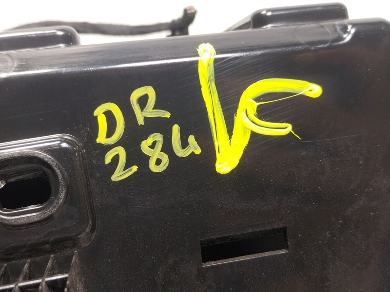 Recambio de guantera para volvo xc60 ii (246) b4 mild-hybrid awd referencia OEM IAM 31688697 31417596 