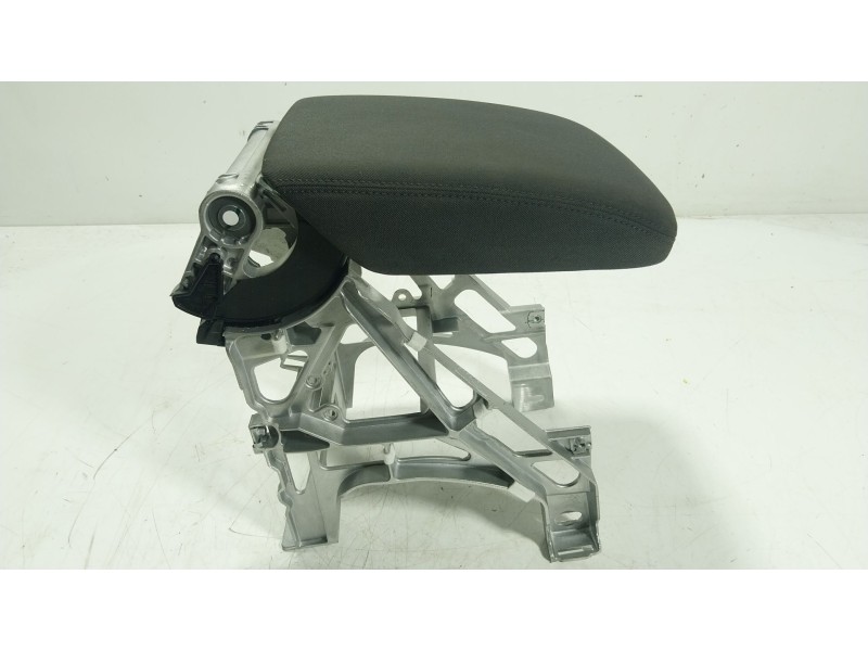 Recambio de apoyabrazos central para audi q5 sportback (fyt) 40 tfsi mild hybrid quattro referencia OEM IAM 80A864207 80A864283E