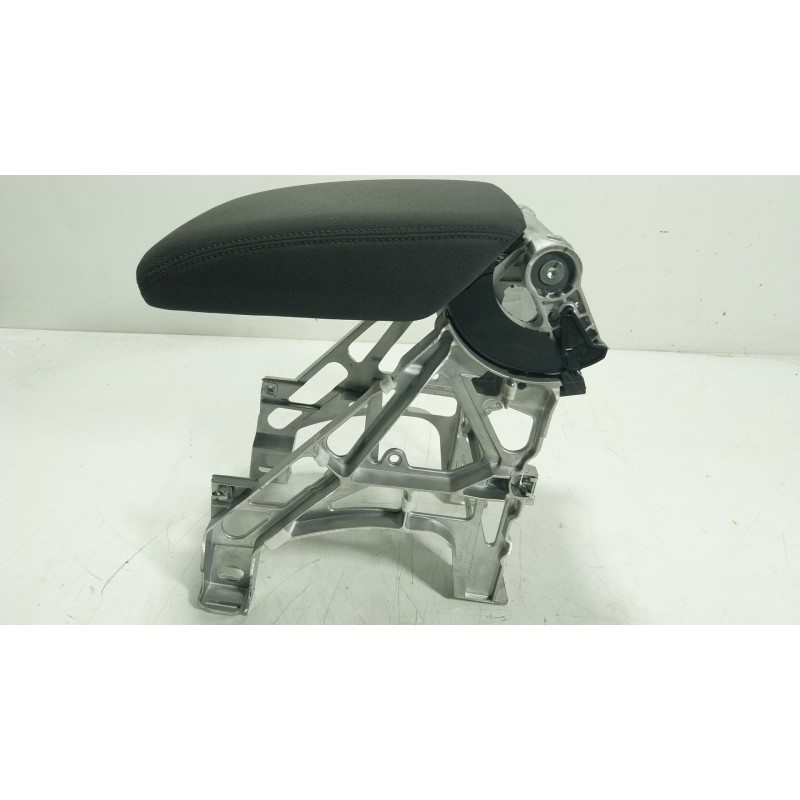 Recambio de apoyabrazos central para audi q5 sportback (fyt) 40 tfsi mild hybrid quattro referencia OEM IAM 80A864207 80A864283E
