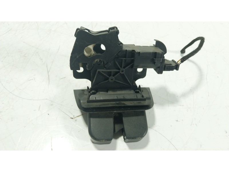 Recambio de cerradura maletero / porton para audi a3 (8p1) 2.0 tdi 16v referencia OEM IAM   