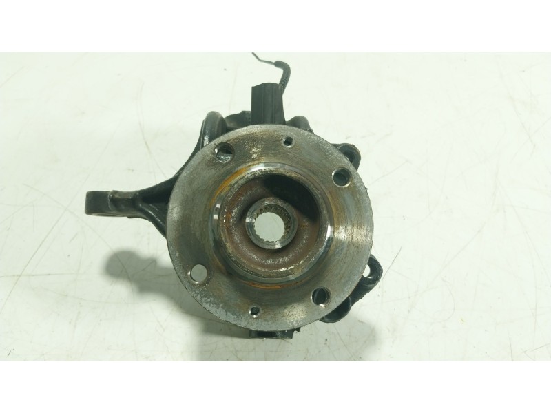 Recambio de mangueta delantera derecha para citroën c3 iii (sx) 1.2 puretech 82 referencia OEM IAM 1607557580  