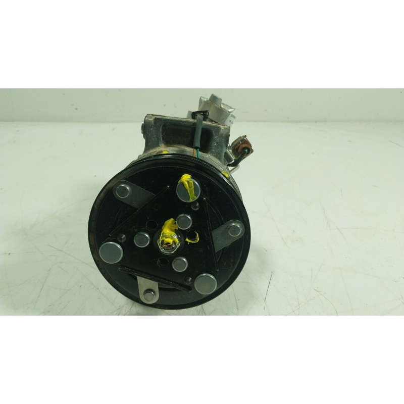 Recambio de compresor aire acondicionado para volkswagen caddy v monospace (sbb, sbj) 2.0 tdi bmt referencia OEM IAM 3Q0816803D 