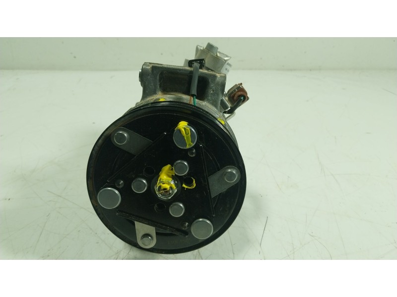 Recambio de compresor aire acondicionado para volkswagen caddy v monospace (sbb, sbj) 2.0 tdi bmt referencia OEM IAM 3Q0816803D 