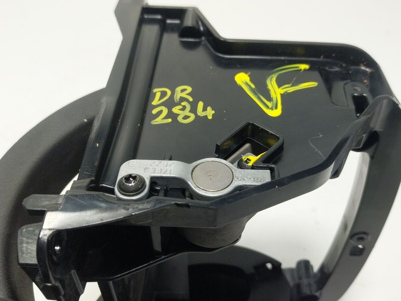 Recambio de apoyabrazos central para volvo xc60 ii (246) b4 mild-hybrid awd referencia OEM IAM 31469854 46500410 