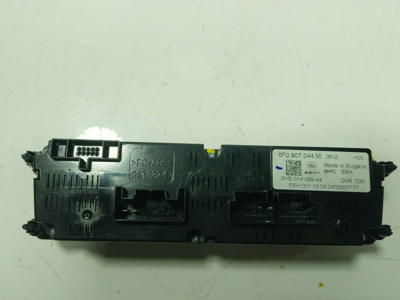 Recambio de mando climatizador para seat arona (kj7, kjp) 1.0 tsi referencia OEM IAM 6F0907044M 6F0907044M 