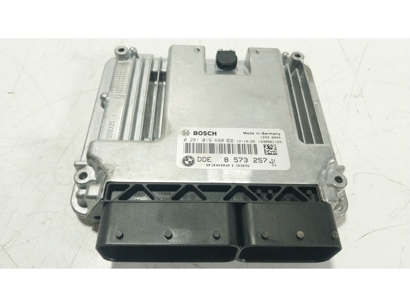 Recambio de centralita motor uce para bmw 3 (f30, f80) 320 d referencia OEM IAM 13618576333 857325701 
