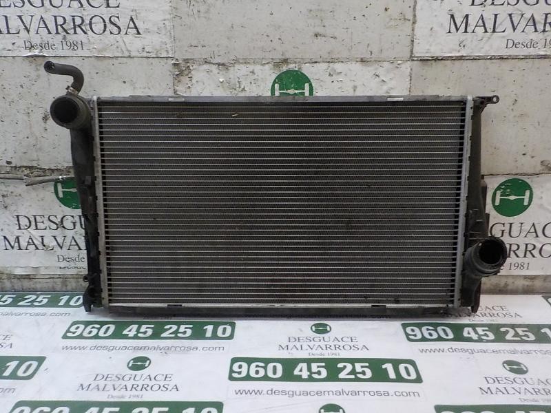 Recambio de radiador agua para bmw serie 1 berlina (e81/e87) 118d referencia OEM IAM 17117788903  