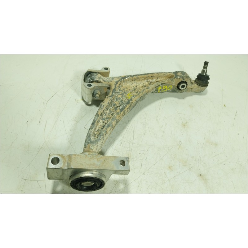 Recambio de brazo suspension inferior delantero izquierdo para volvo xc60 ii (246) b4 mild-hybrid awd referencia OEM IAM 3224681