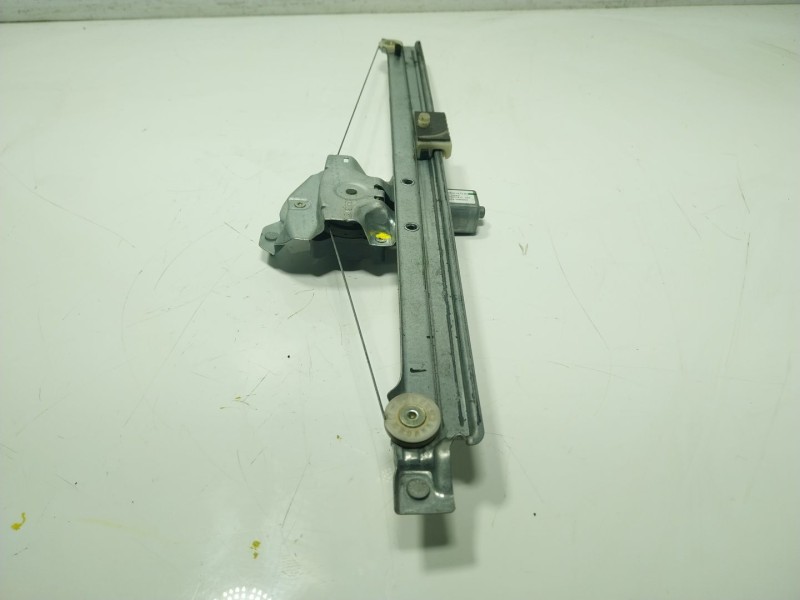 Recambio de elevalunas delantero izquierdo para nissan nv300 furgoneta (x82) 1.6 dci 120 referencia OEM IAM 8070100Q1A 807210974