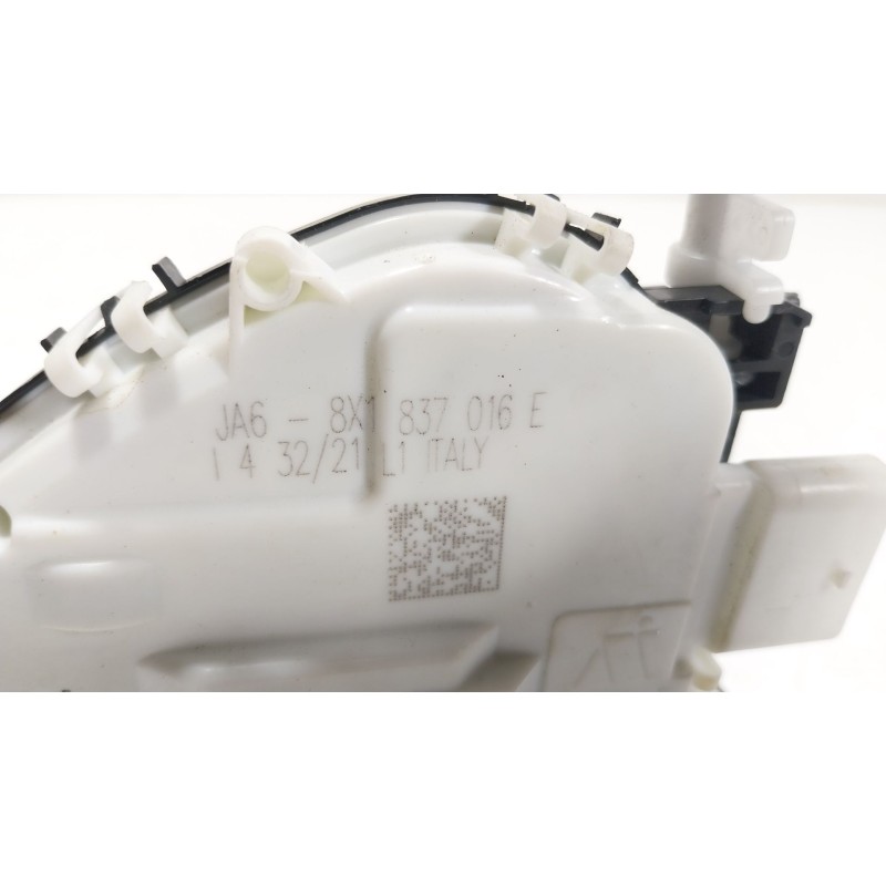 Recambio de cerradura puerta delantera derecha para audi q5 sportback (fyt) 40 tfsi mild hybrid quattro referencia OEM IAM 8X183