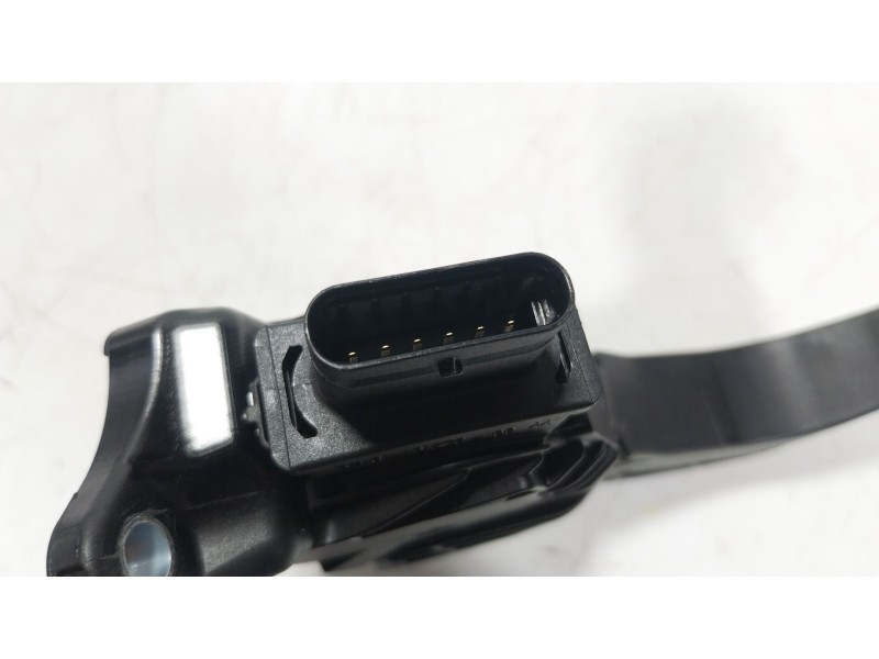 Recambio de potenciometro pedal para audi q5 sportback (fyt) 40 tfsi mild hybrid quattro referencia OEM IAM 8W1723523 8W1723523 