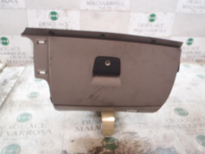 Recambio de guantera para volvo v50 familiar 2.4 cat referencia OEM IAM 39985730  