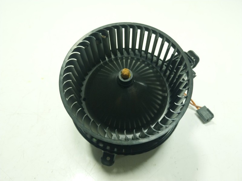 Recambio de motor calefaccion para audi a1 sportback (gba) 25 tfsi referencia OEM IAM 2Q1820021A 201820021A 