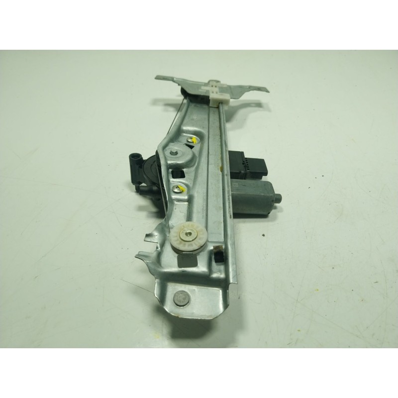 Recambio de elevalunas trasero derecho para citroën c3 iii (sx) 1.2 puretech 82 referencia OEM IAM 9813092980  