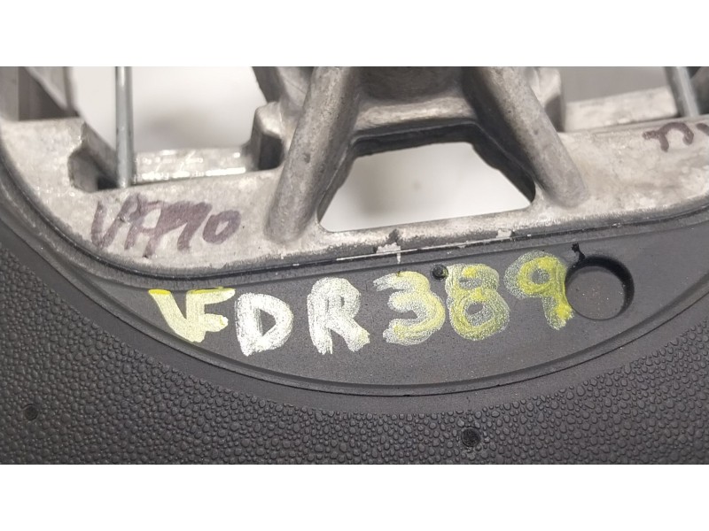 Recambio de volante para citroën c3 iii (sx) 1.2 puretech 82 referencia OEM IAM 98164326ZD 98164326ZD 