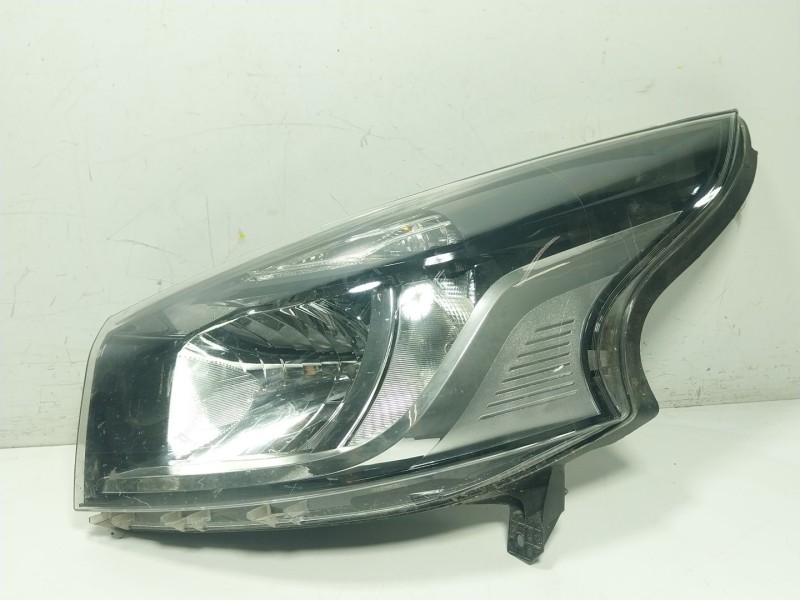 Recambio de faro izquierdo para nissan nv300 furgoneta (x82) 1.6 dci 120 referencia OEM IAM 2606000Q1M  